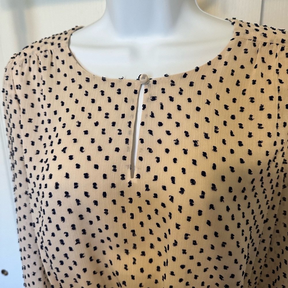 Ann Taylor blouse NWT - Picture 3 of 6